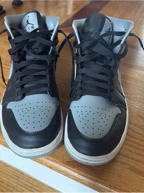 Jordan Mid-Top Sneakers in Black and Gray